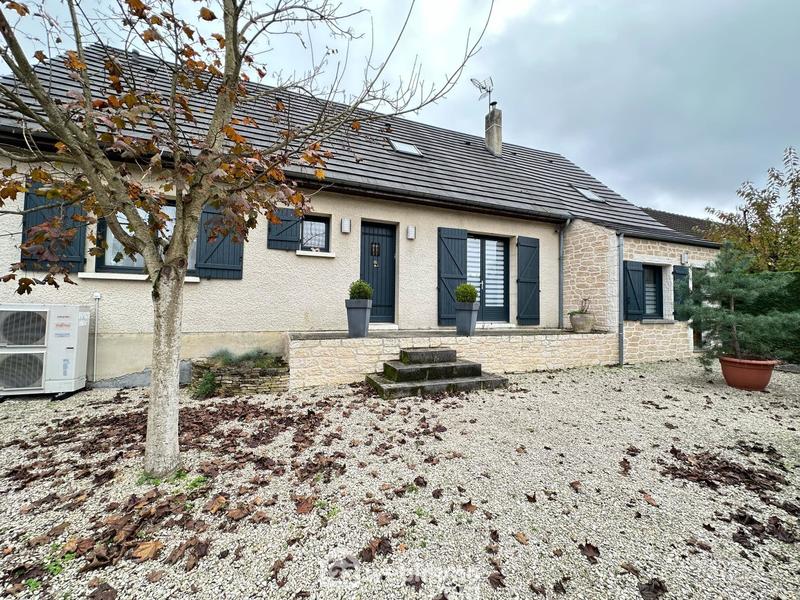 Maison - 187 m² - 8 pièces