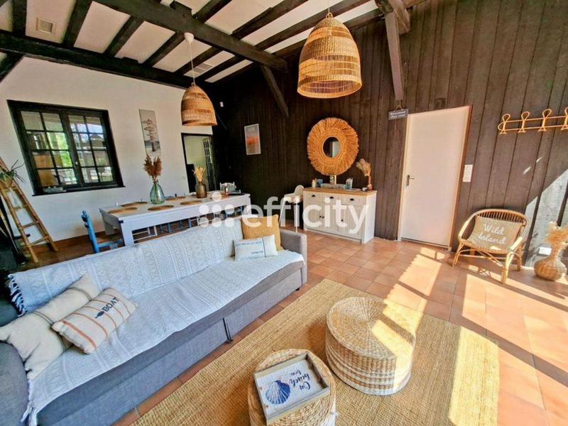 Demeure - 262 m² - 12 pièces