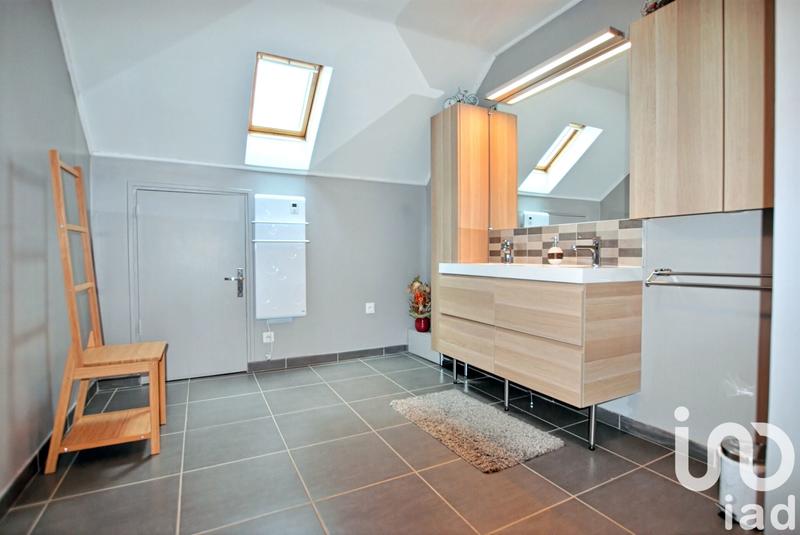 Maison - 208 m² - 7 pièces