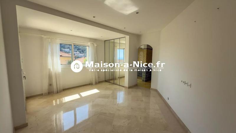 Maison - 333 m² - 10 pièces