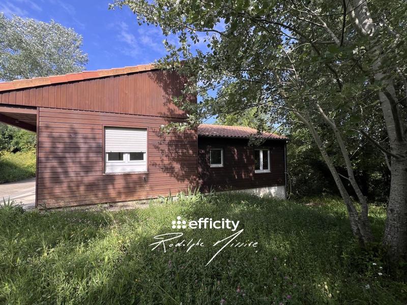 Maison - 90 m² - 5 pièces