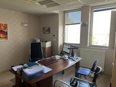 Local commercial - 109 m² - 5 pièces