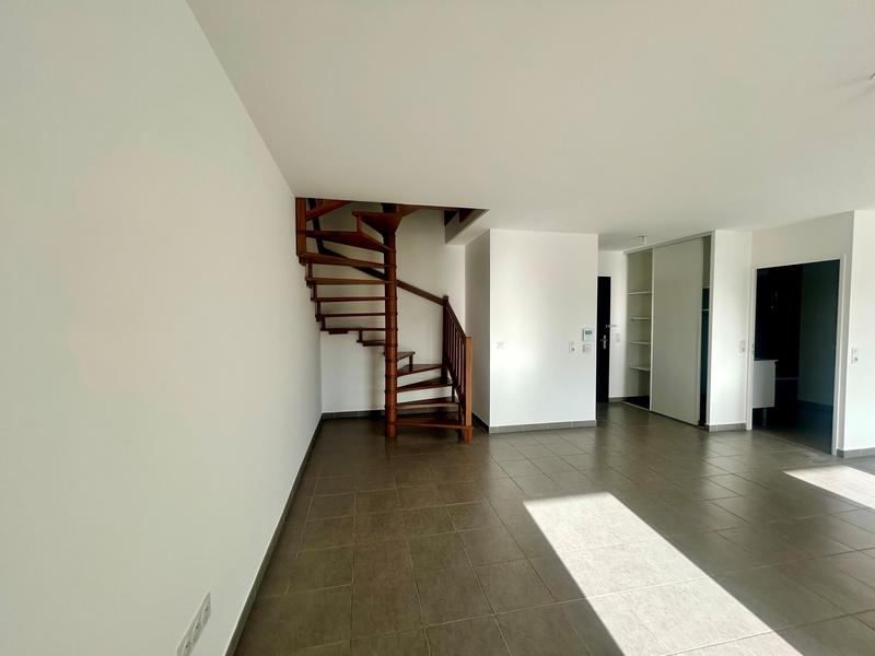 Appartement - 86 m² - 4 pièces