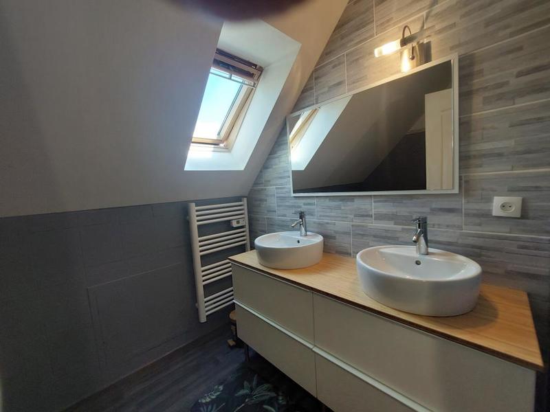 Maison - 104 m² - 6 pièces