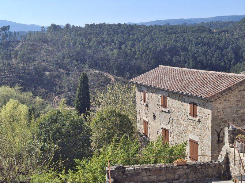 Maison - 75 m² - 5 pièces