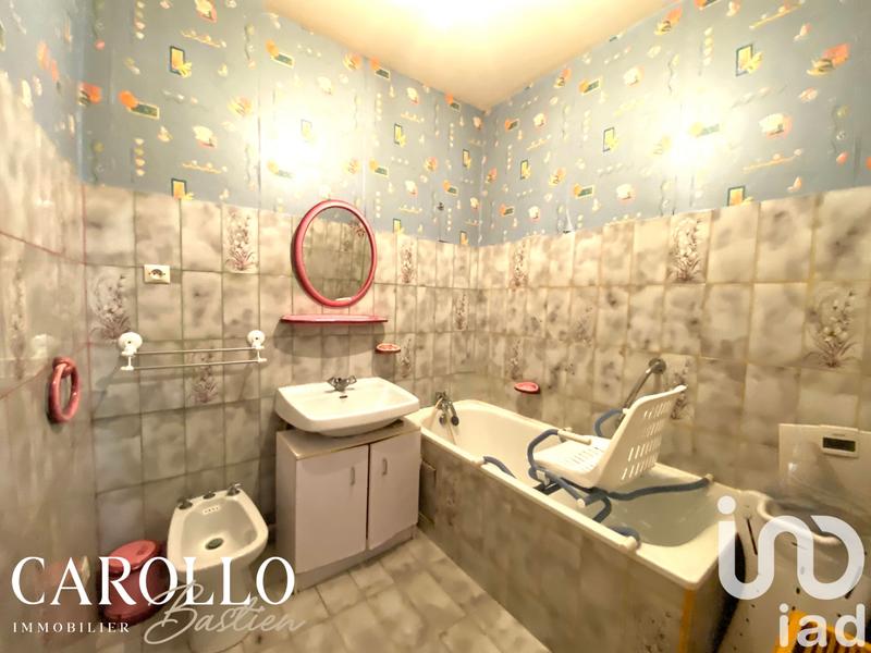 Maison - 93 m² - 5 pièces