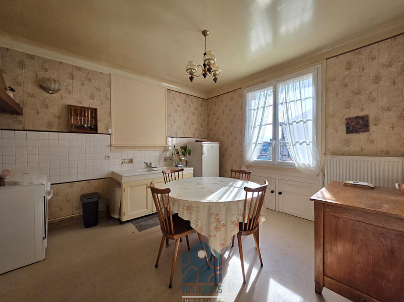 Maison - 99 m² - 5 pièces