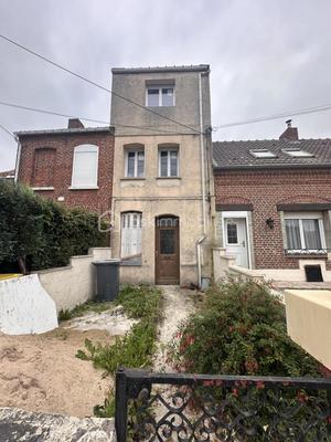 Maison - 107 m² - 5 pièces