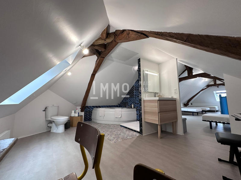 Maison - 200 m² - 7 pièces