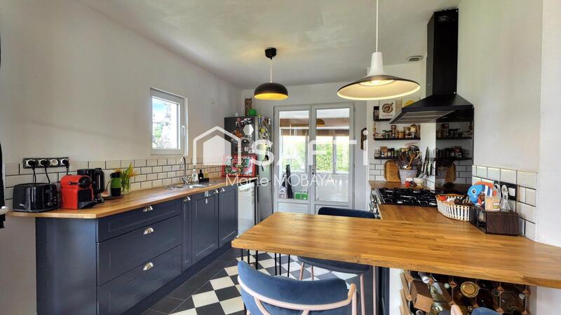 Maison - 98 m² - 4 pièces