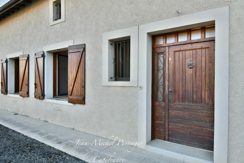 Maison - 250 m² - 8 pièces