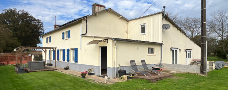 Maison - 257 m² - 6 pièces