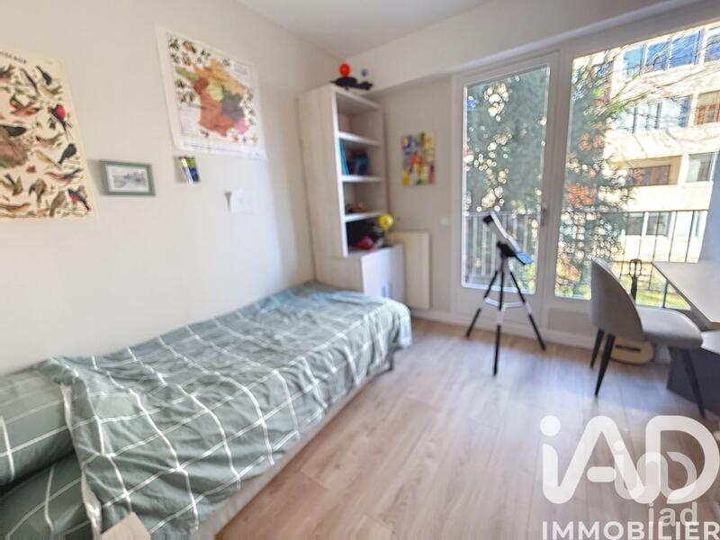 Appartement - 125 m² - 6 pièces