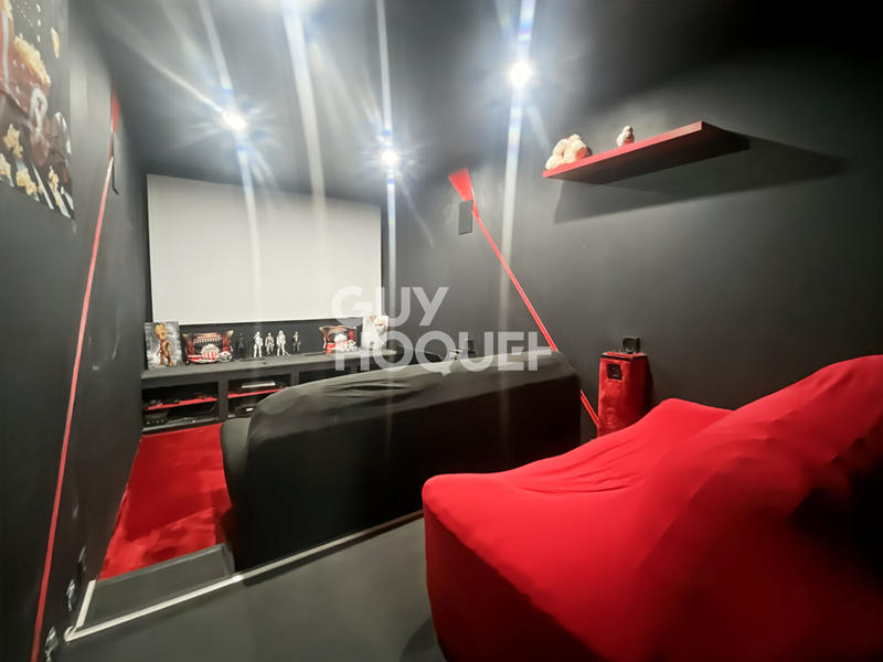 Maison - 145 m² - 8 pièces