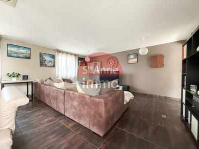 Maison - 192 m² - 6 pièces