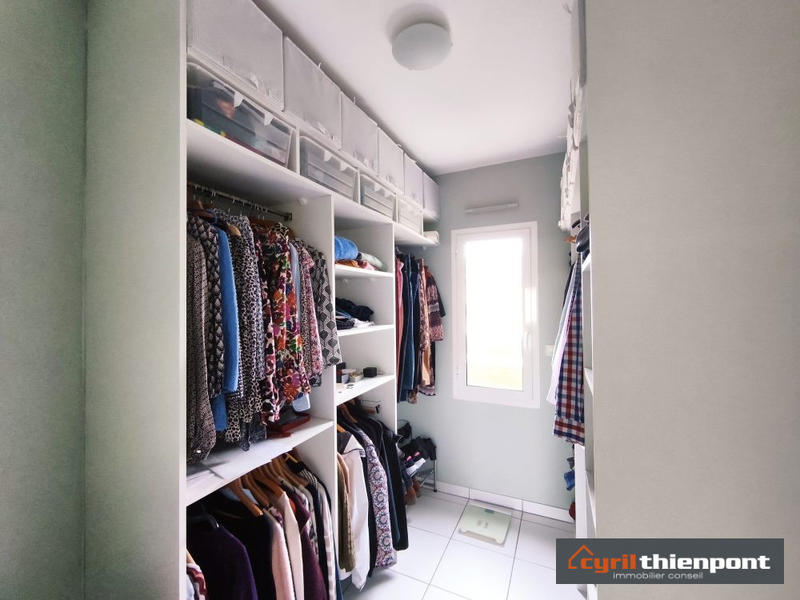 Maison - 180 m² - 7 pièces