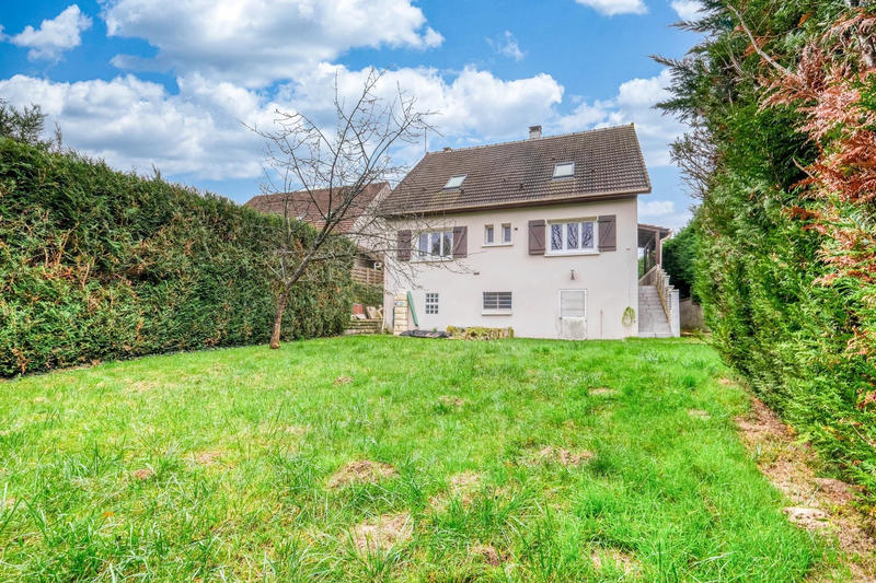 Maison - 148 m² - 7 pièces