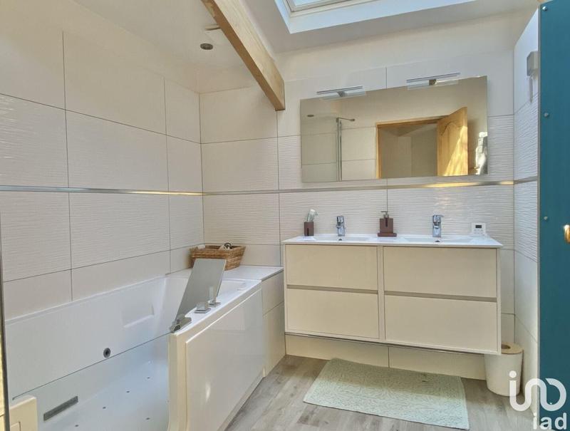 Maison - 186 m² - 5 pièces