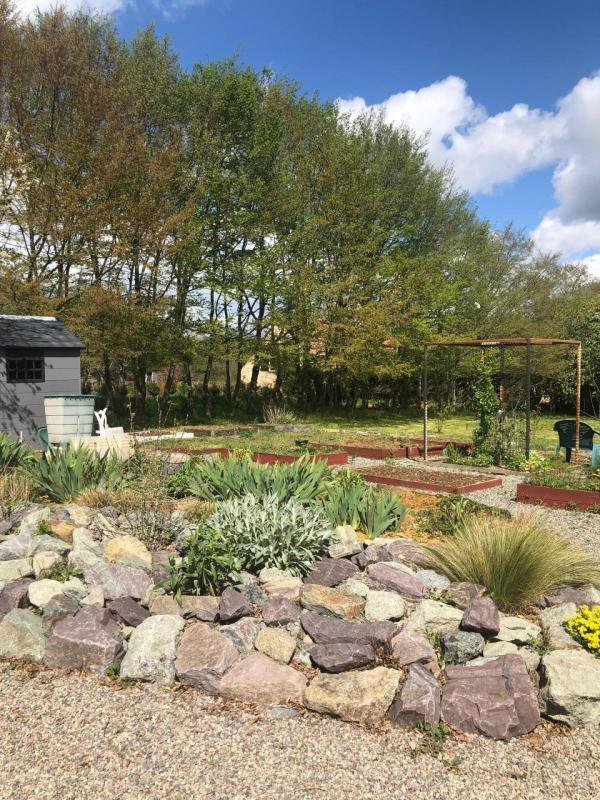 Maison - 230 m² - 8 pièces