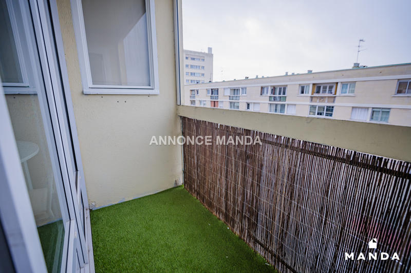 Chambre - 10 m² - 4 pièces