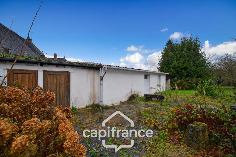 Maison - 233 m² - 12 pièces