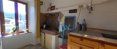 Propriété - 80 m² - 5 pièces