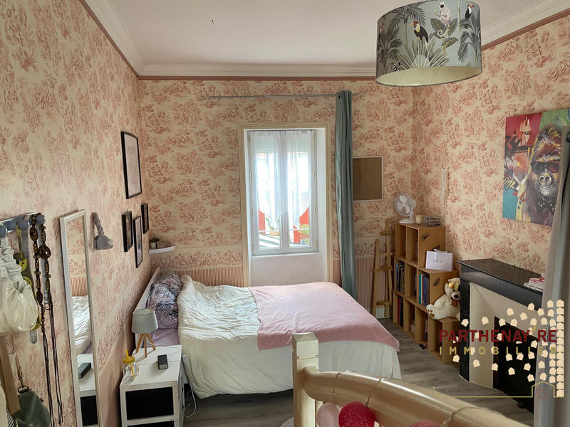 Maison - 167 m² - 7 pièces