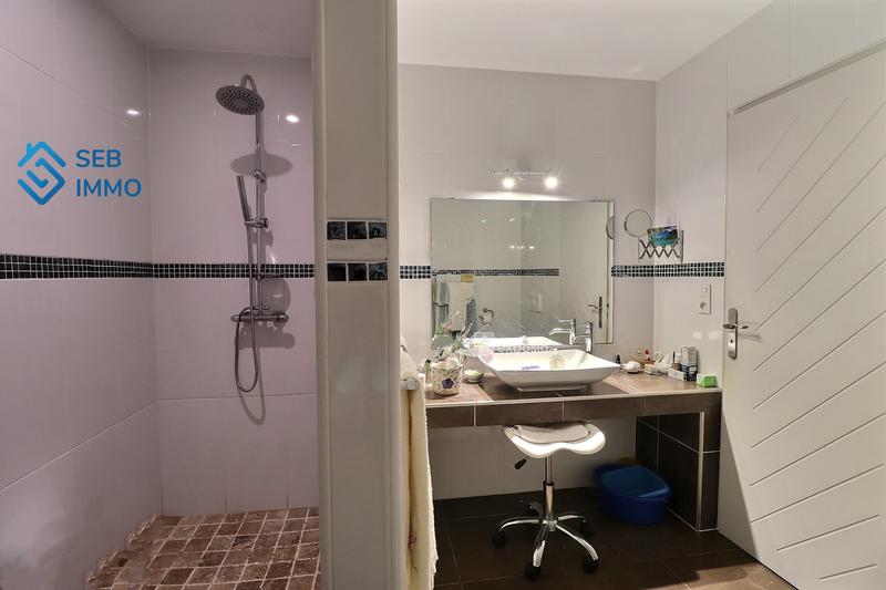 Maison - 167 m² - 6 pièces