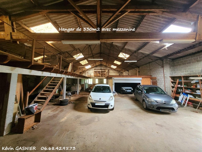 Maison - 430 m² - 14 pièces