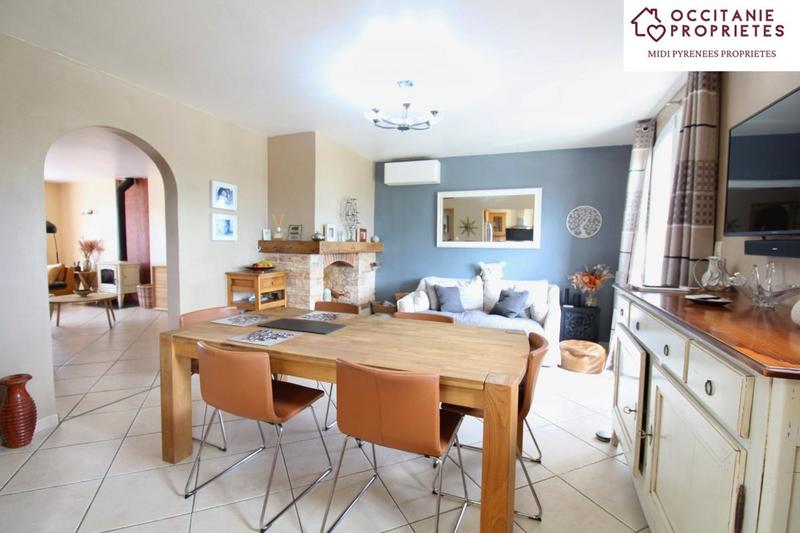 Maison - 229 m² - 9 pièces