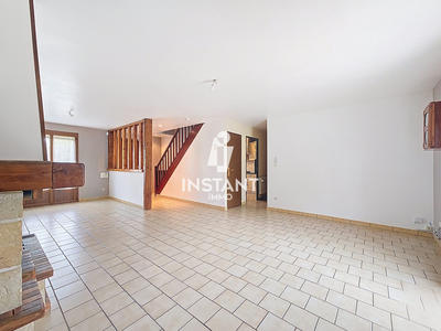 Maison - 104 m² - 5 pièces