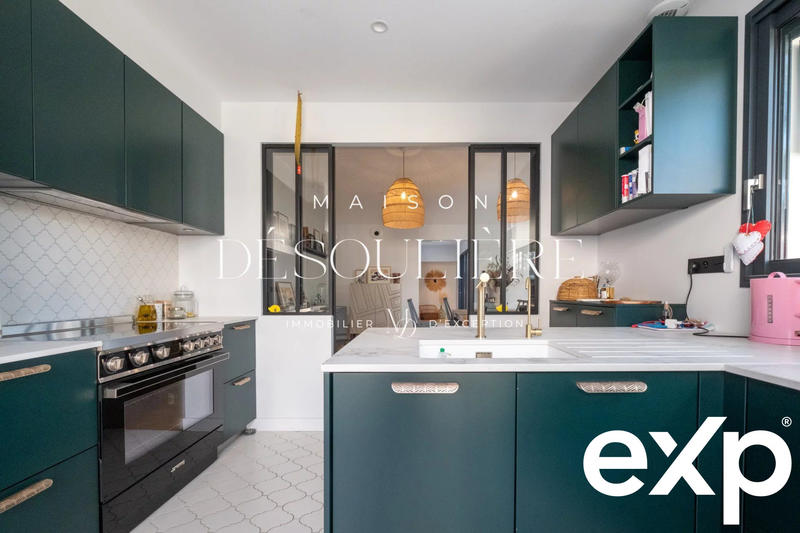 Villa - 200 m² - 7 pièces