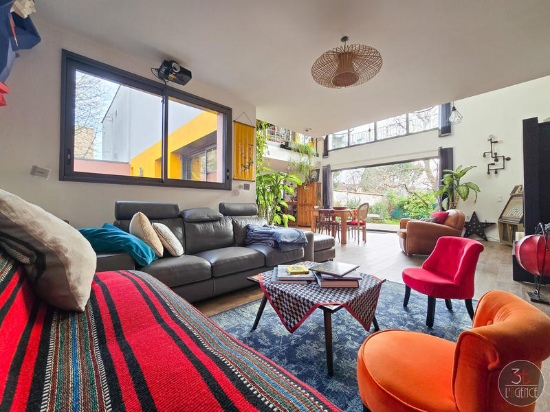 Maison contemporaine - 188 m² - 6 pièces