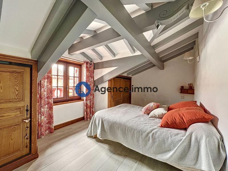 Maison traditionnelle - 160 m² - 5 pièces