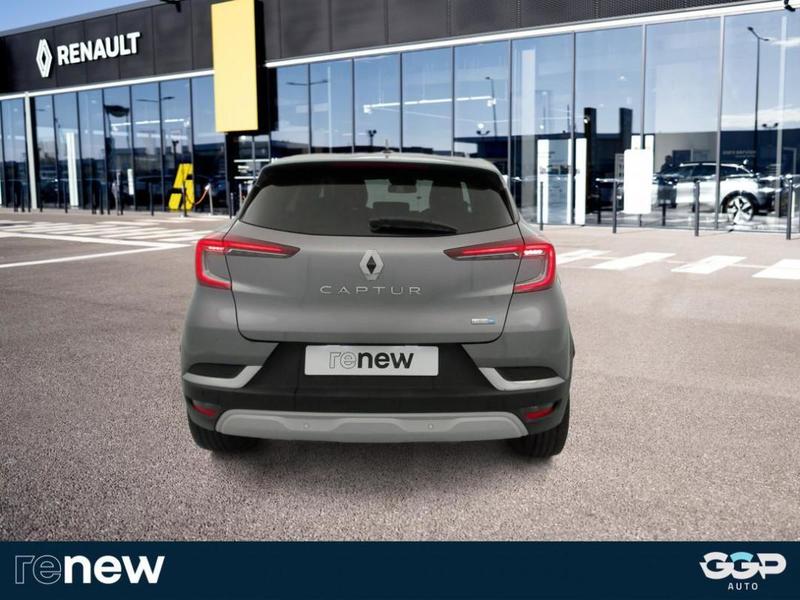 Renault Captur E-Tech Plug-in 160 Intens