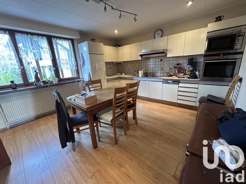 Maison - 177 m² - 8 pièces