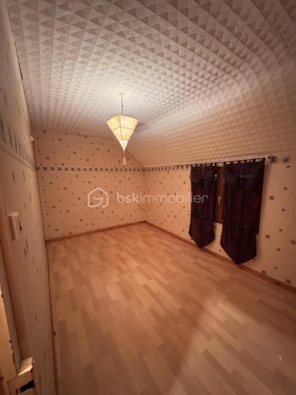 Maison de village - 100 m² - 6 pièces