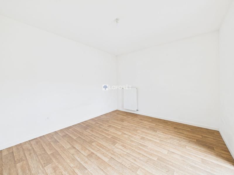 Maison - 93 m² - 5 pièces