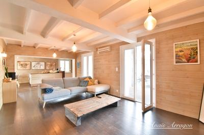 Propriété - 250 m² - 9 pièces