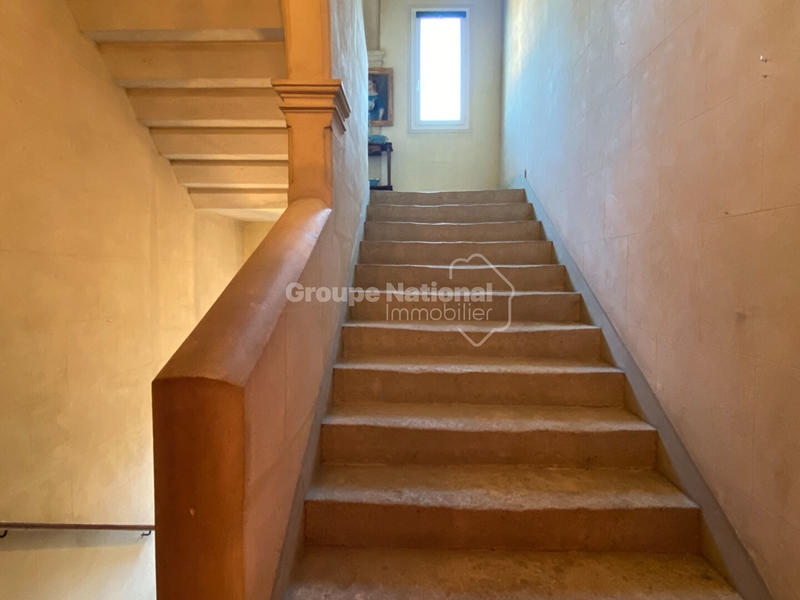 Maison - 350 m² - 9 pièces