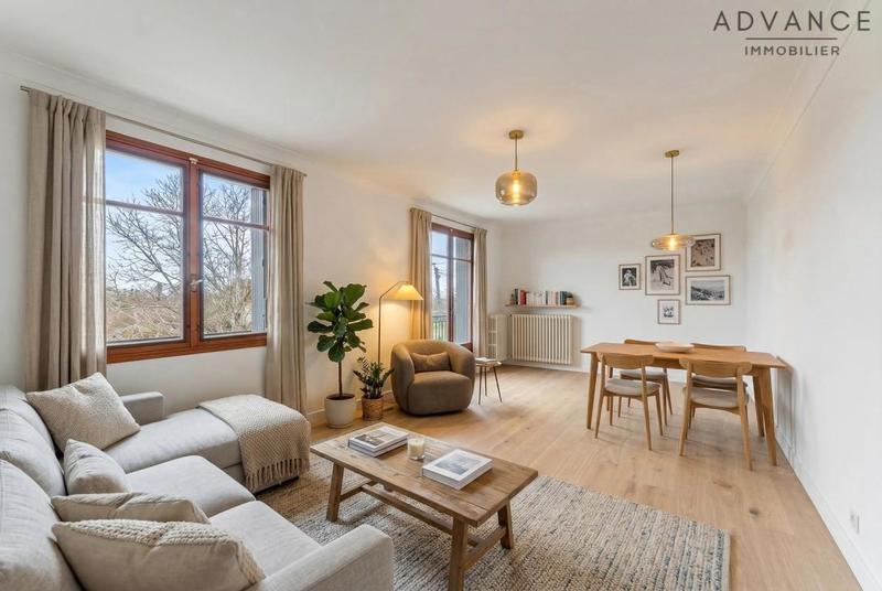 Maison - 195 m² - 8 pièces