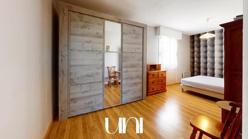 Appartement - 97 m² - 3 pièces