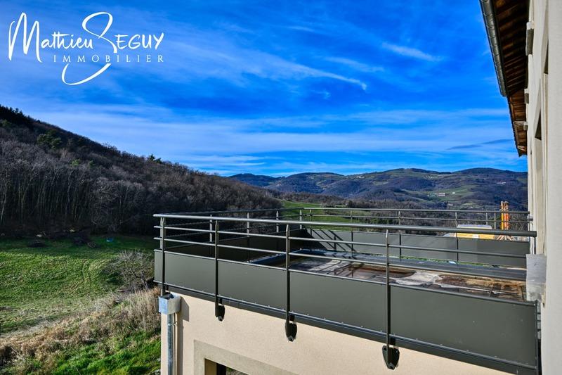 Appartement - 100 m² - 4 pièces