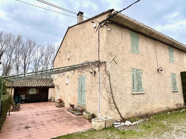 Mas - 170 m² - 7 pièces