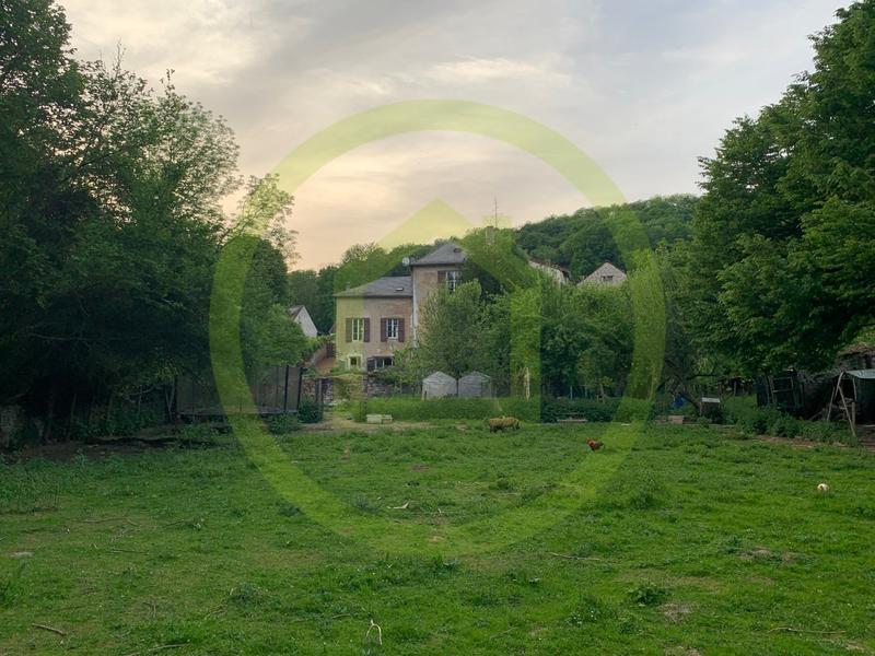 Maison de village - 227 m² - 9 pièces