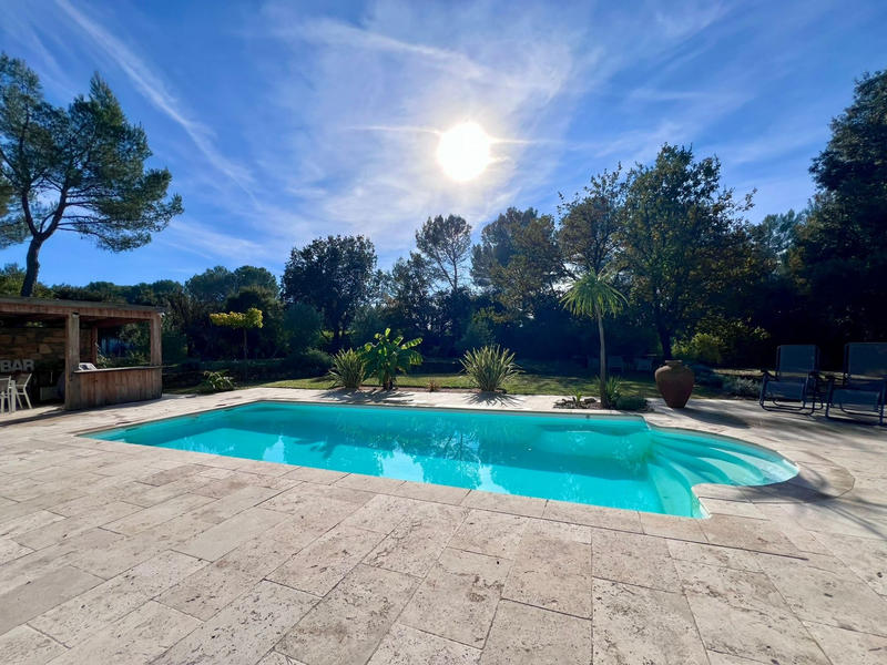 Maison - 185 m² - 5 pièces