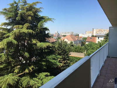 Appartement - 84 m² - 4 pièces