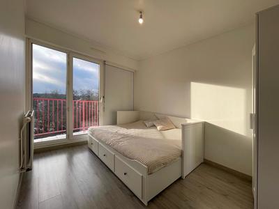 Appartement - 77 m² - 4 pièces