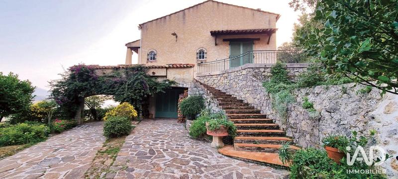 Maison - 180 m² - 4 pièces