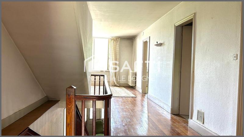 Maison - 331 m² - 8 pièces